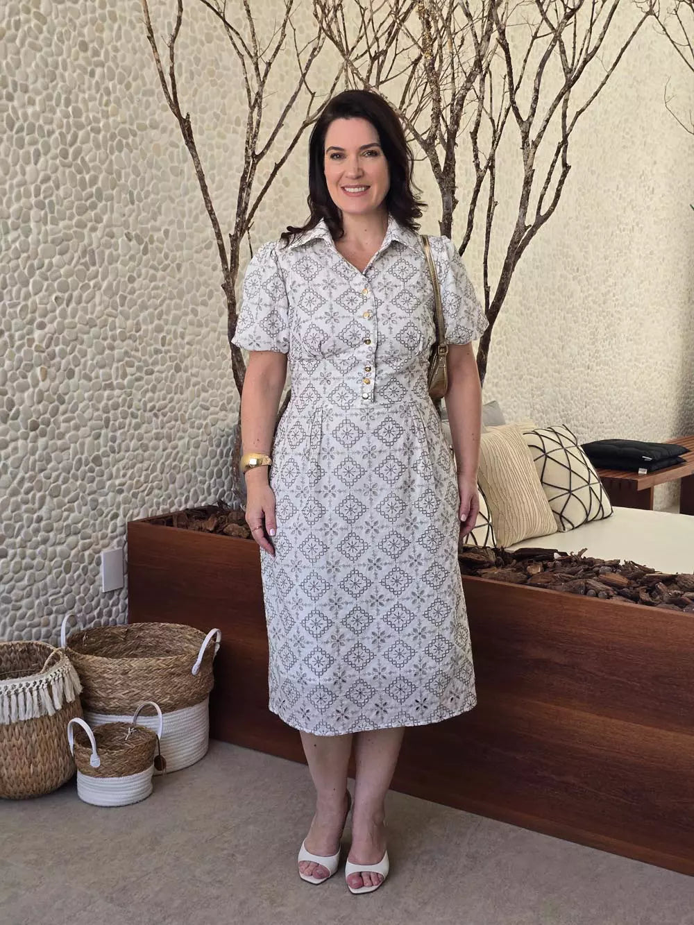 VESTIDO COM MANGA BALONÊ